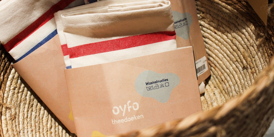 Oyfo theedoek in wikkel
